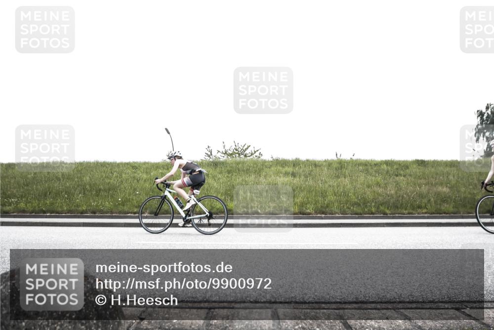 21.06.2026 - 29. Vierlanden-Triathlon H.Heesch http://msf.ph/oto/9900972 21.06.2026 14:47:08 Radfahren 1270, 1277 meine-sportfotos.de