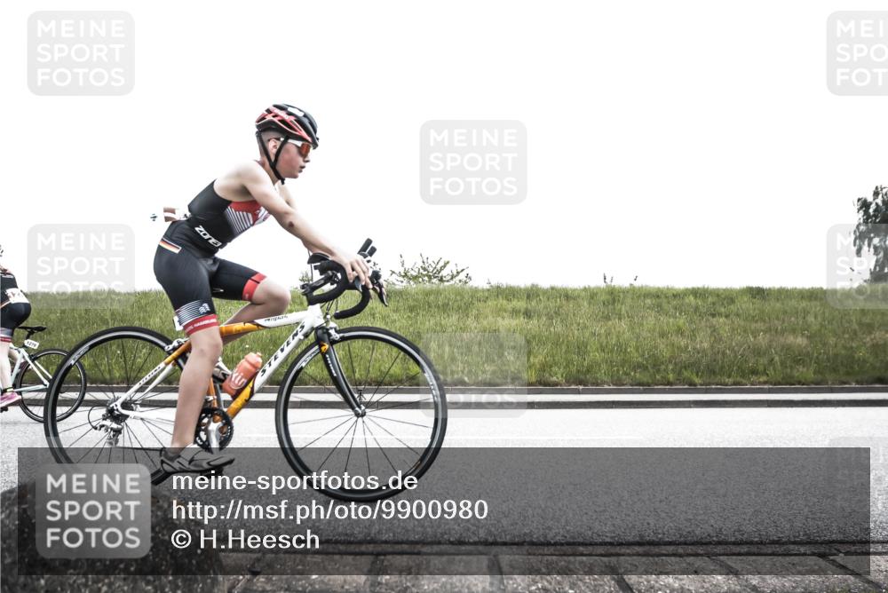 21.06.2026 - 29. Vierlanden-Triathlon H.Heesch http://msf.ph/oto/9900980 21.06.2026 14:47:10 Radfahren 1270, 1277 meine-sportfotos.de