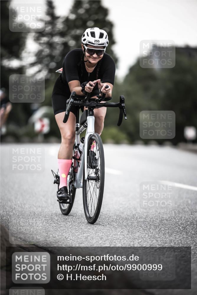 21.06.2026 - 29. Vierlanden-Triathlon H.Heesch http://msf.ph/oto/9900999 21.06.2026 10:10:24 Radfahren 230, 255, 295, 356 meine-sportfotos.de