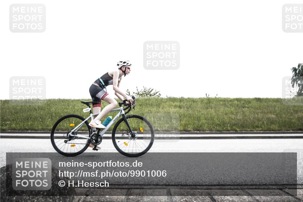 21.06.2026 - 29. Vierlanden-Triathlon H.Heesch http://msf.ph/oto/9901006 21.06.2026 14:50:05 Radfahren 1291 meine-sportfotos.de
