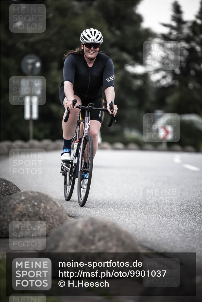 21.06.2026 - 29. Vierlanden-Triathlon H.Heesch http://msf.ph/oto/9901037 21.06.2026 10:10:28 Radfahren 3, 163, 230, 255, 356 meine-sportfotos.de
