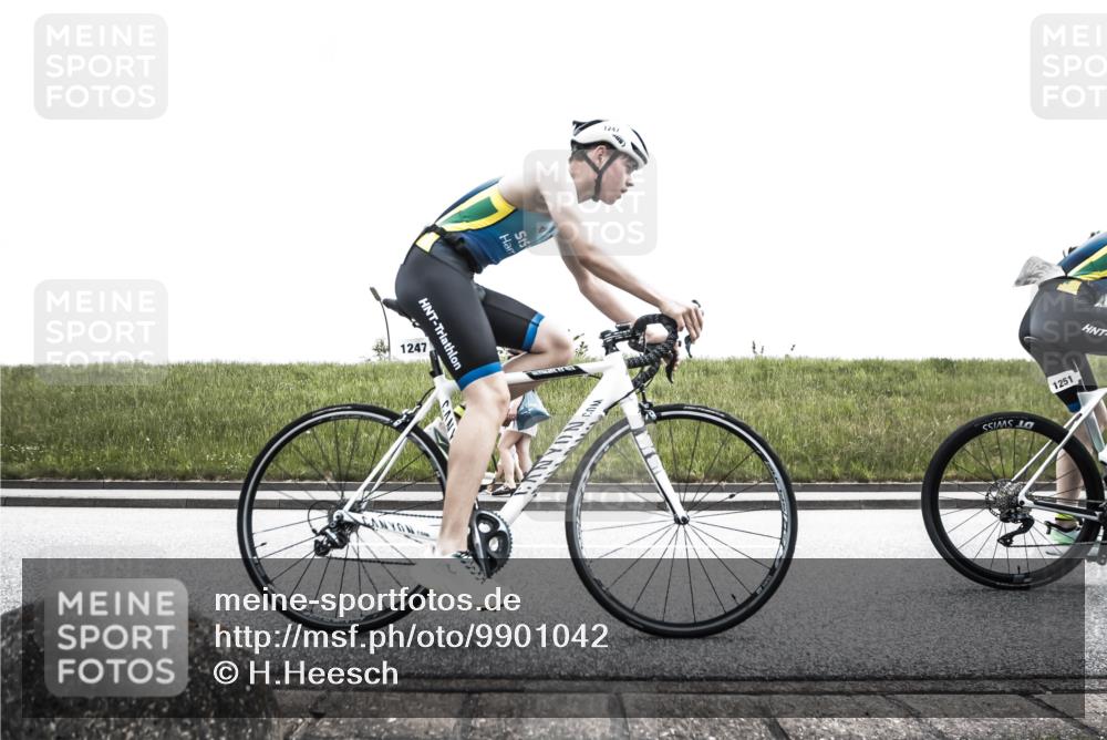 21.06.2026 - 29. Vierlanden-Triathlon H.Heesch http://msf.ph/oto/9901042 21.06.2026 14:51:02 Radfahren  meine-sportfotos.de