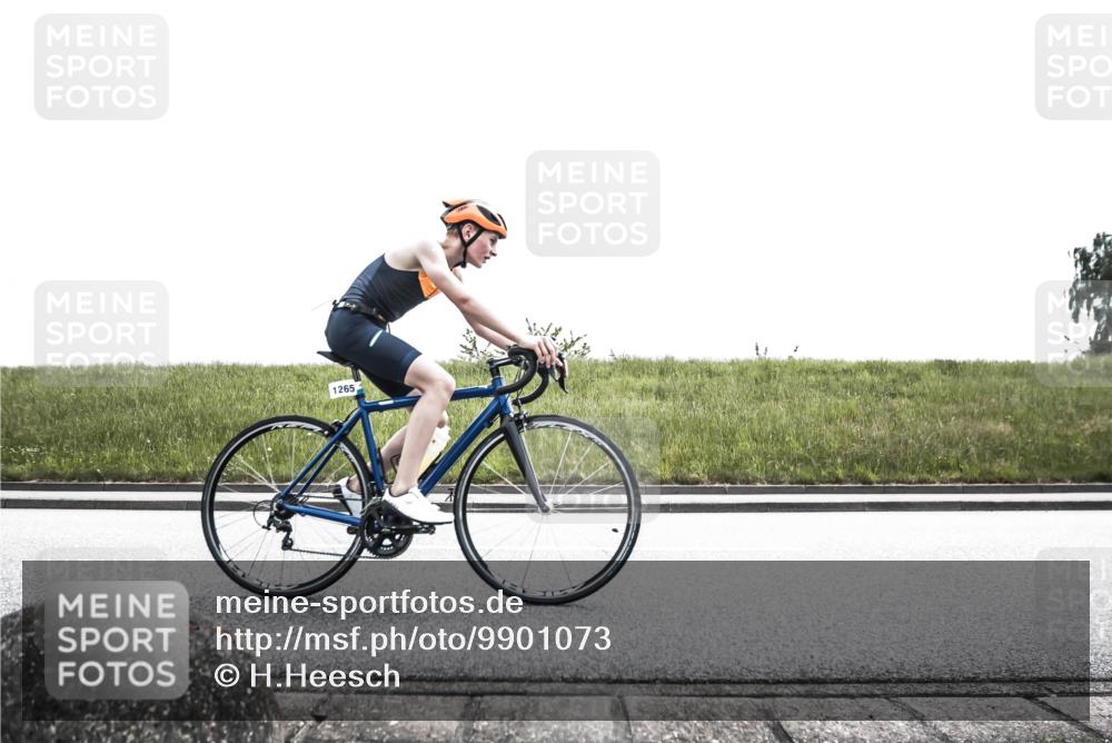 21.06.2026 - 29. Vierlanden-Triathlon H.Heesch http://msf.ph/oto/9901073 21.06.2026 14:52:21 Radfahren  meine-sportfotos.de