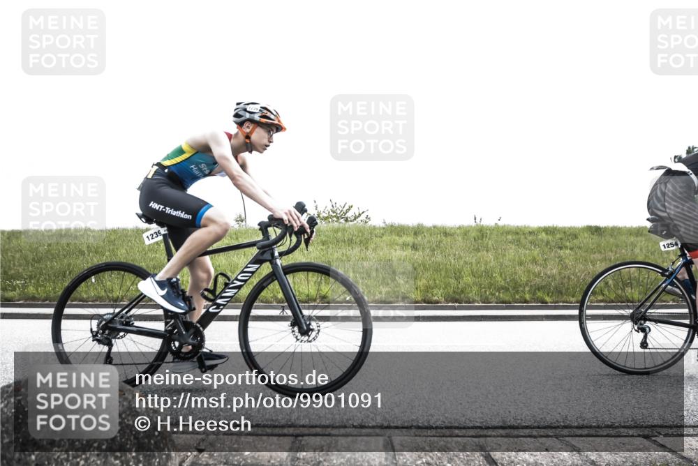 21.06.2026 - 29. Vierlanden-Triathlon H.Heesch http://msf.ph/oto/9901091 21.06.2026 14:52:34 Radfahren  meine-sportfotos.de