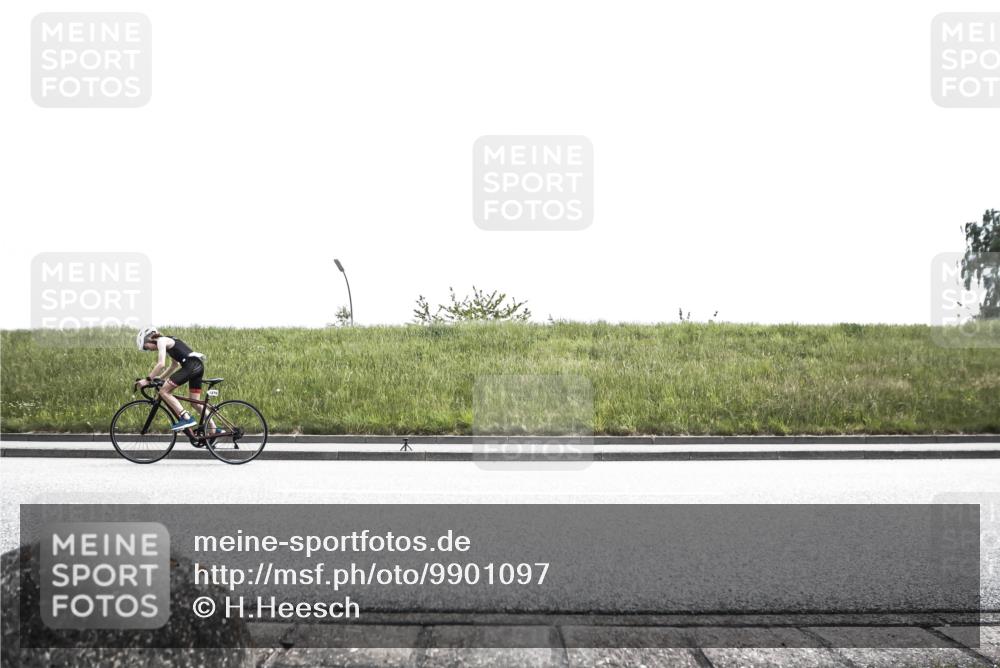 21.06.2026 - 29. Vierlanden-Triathlon H.Heesch http://msf.ph/oto/9901097 21.06.2026 14:52:38 Radfahren  meine-sportfotos.de