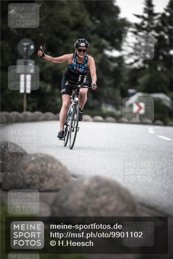 21.06.2026 - 29. Vierlanden-Triathlon H.Heesch http://msf.ph/oto/9901102 21.06.2026 10:10:54 Radfahren 81, 242, 281, 283 meine-sportfotos.de