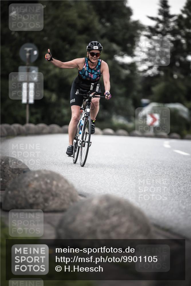 21.06.2026 - 29. Vierlanden-Triathlon H.Heesch http://msf.ph/oto/9901105 21.06.2026 10:10:54 Radfahren 81, 242, 281, 283 meine-sportfotos.de