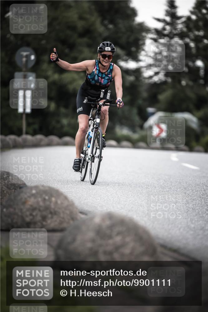 21.06.2026 - 29. Vierlanden-Triathlon H.Heesch http://msf.ph/oto/9901111 21.06.2026 10:10:54 Radfahren 81, 242, 281, 283 meine-sportfotos.de
