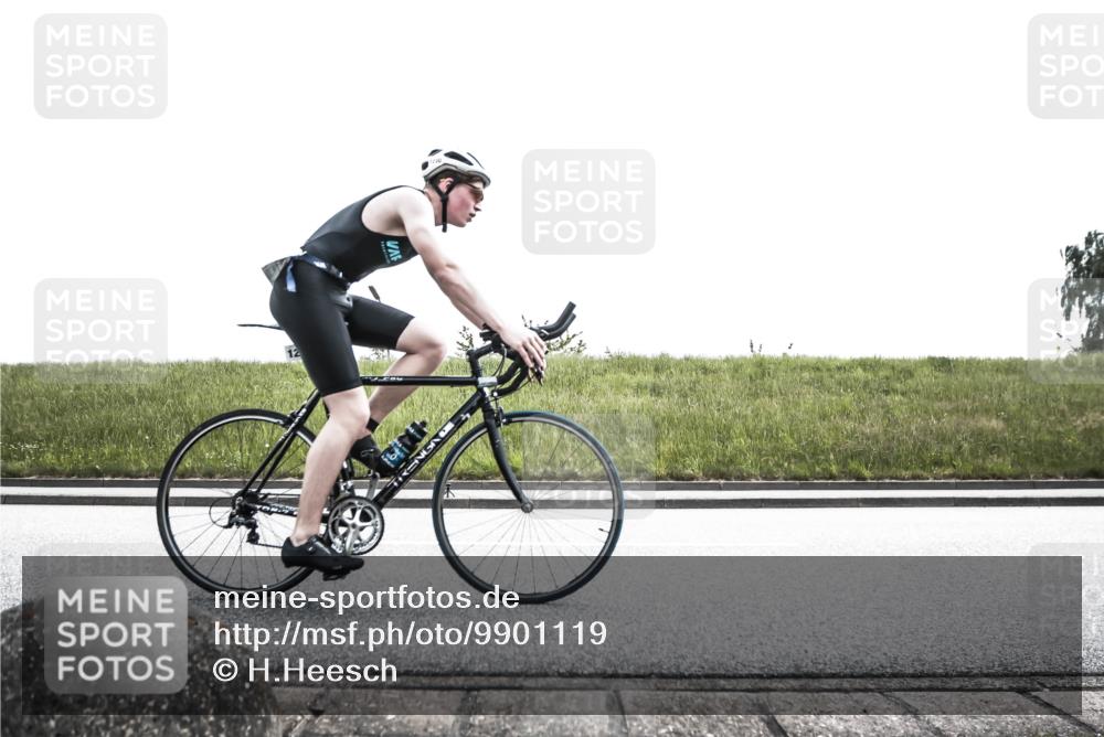 21.06.2026 - 29. Vierlanden-Triathlon H.Heesch http://msf.ph/oto/9901119 21.06.2026 14:52:57 Radfahren  meine-sportfotos.de