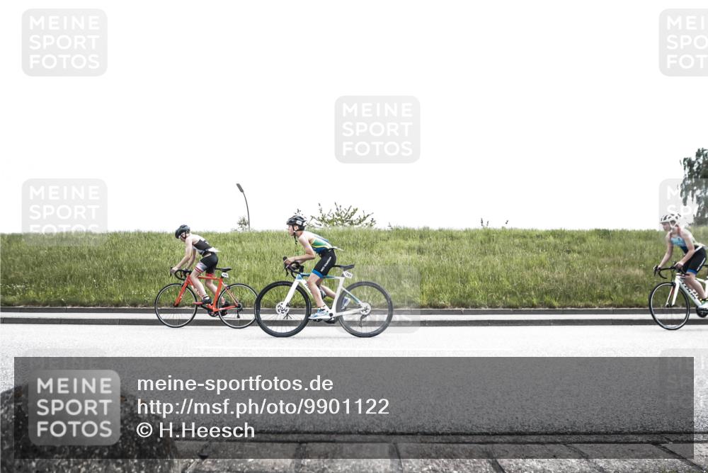 21.06.2026 - 29. Vierlanden-Triathlon H.Heesch http://msf.ph/oto/9901122 21.06.2026 14:52:59 Radfahren  meine-sportfotos.de
