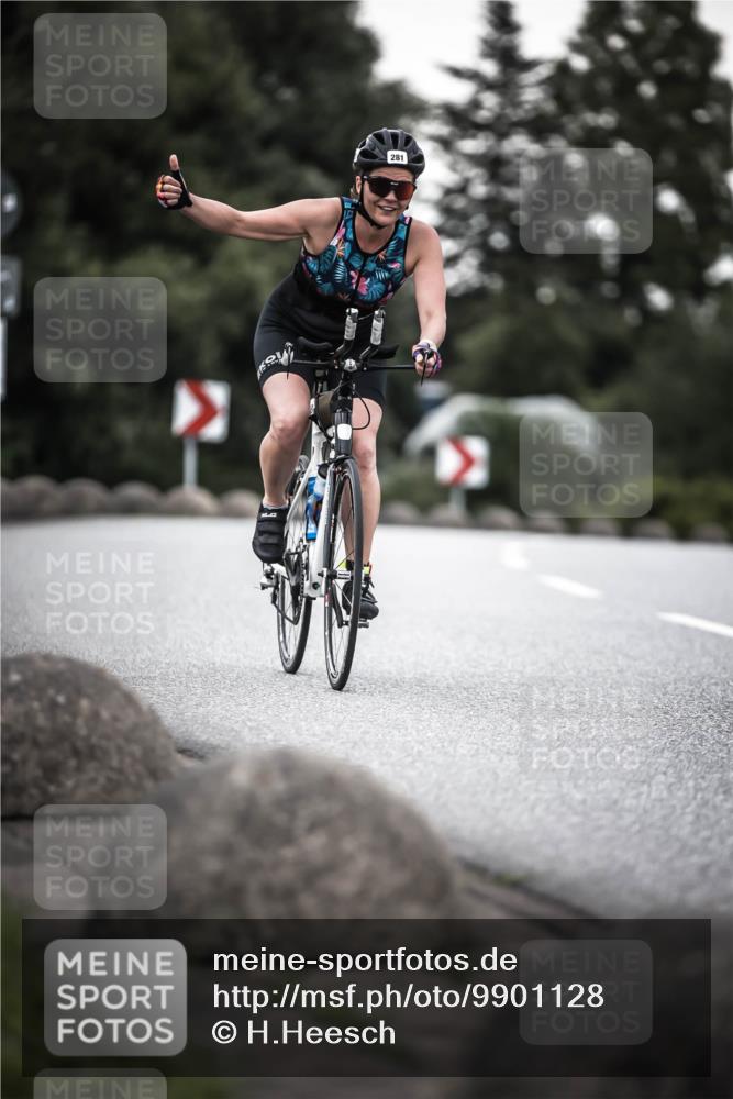21.06.2026 - 29. Vierlanden-Triathlon H.Heesch http://msf.ph/oto/9901128 21.06.2026 10:10:55 Radfahren 81, 242, 281, 283 meine-sportfotos.de