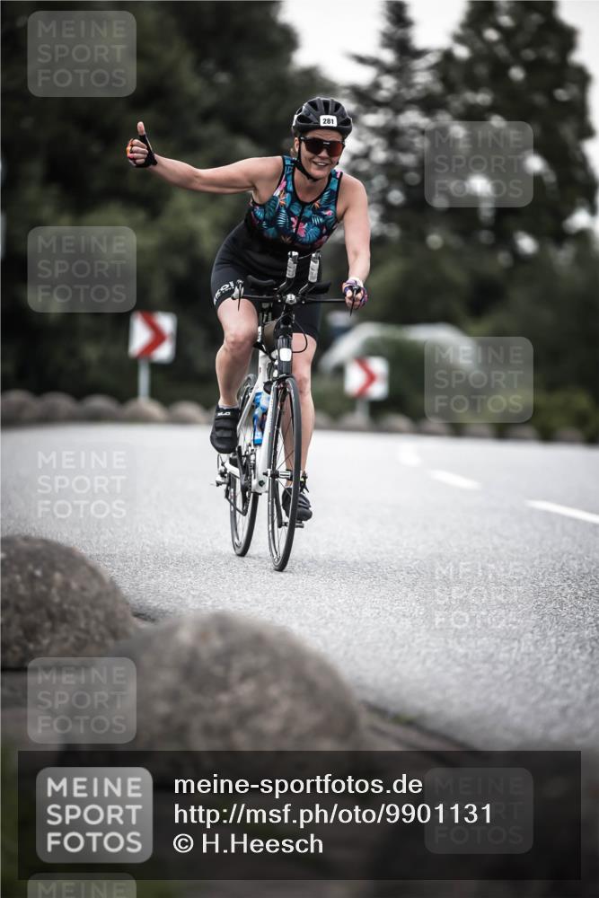 21.06.2026 - 29. Vierlanden-Triathlon H.Heesch http://msf.ph/oto/9901131 21.06.2026 10:10:55 Radfahren 81, 242, 281, 283 meine-sportfotos.de