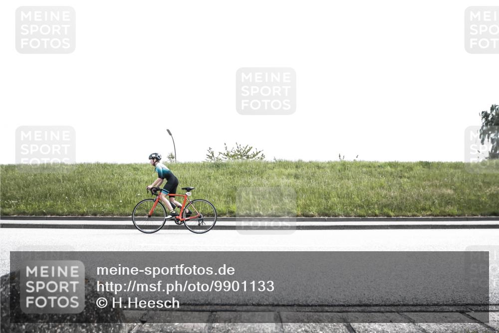 21.06.2026 - 29. Vierlanden-Triathlon H.Heesch http://msf.ph/oto/9901133 21.06.2026 14:53:24 Radfahren  meine-sportfotos.de