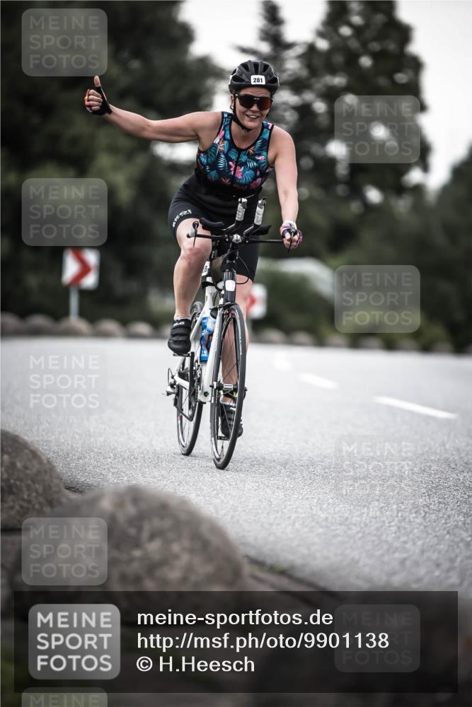 21.06.2026 - 29. Vierlanden-Triathlon H.Heesch http://msf.ph/oto/9901138 21.06.2026 10:10:55 Radfahren 81, 242, 281, 283 meine-sportfotos.de