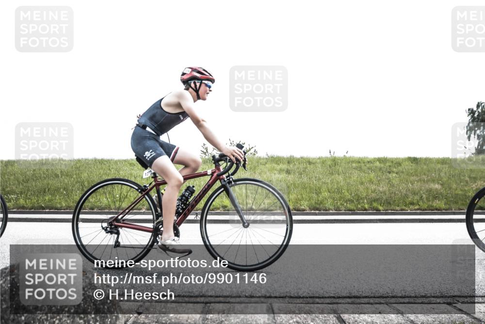 21.06.2026 - 29. Vierlanden-Triathlon H.Heesch http://msf.ph/oto/9901146 21.06.2026 14:53:29 Radfahren  meine-sportfotos.de