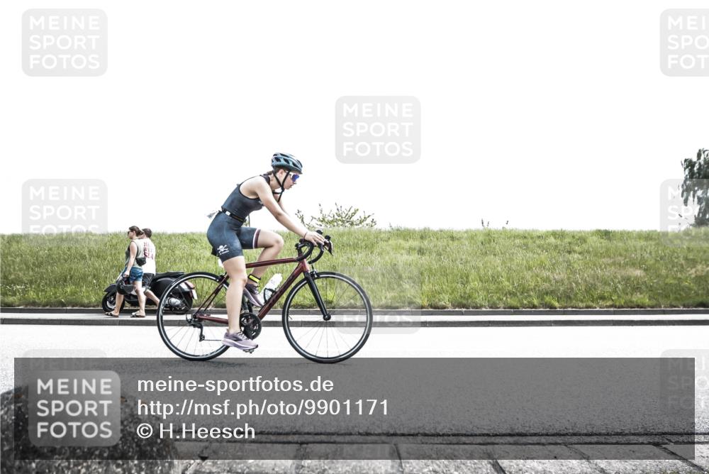 21.06.2026 - 29. Vierlanden-Triathlon H.Heesch http://msf.ph/oto/9901171 21.06.2026 14:54:18 Radfahren  meine-sportfotos.de