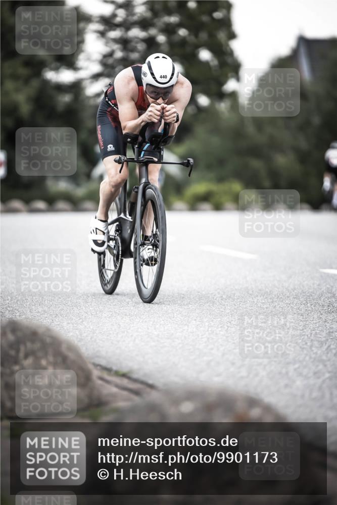 21.06.2026 - 29. Vierlanden-Triathlon H.Heesch http://msf.ph/oto/9901173 21.06.2026 10:11:12 Radfahren 261, 440 meine-sportfotos.de