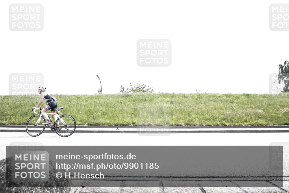 21.06.2026 - 29. Vierlanden-Triathlon H.Heesch http://msf.ph/oto/9901185 21.06.2026 14:54:44 Radfahren  meine-sportfotos.de