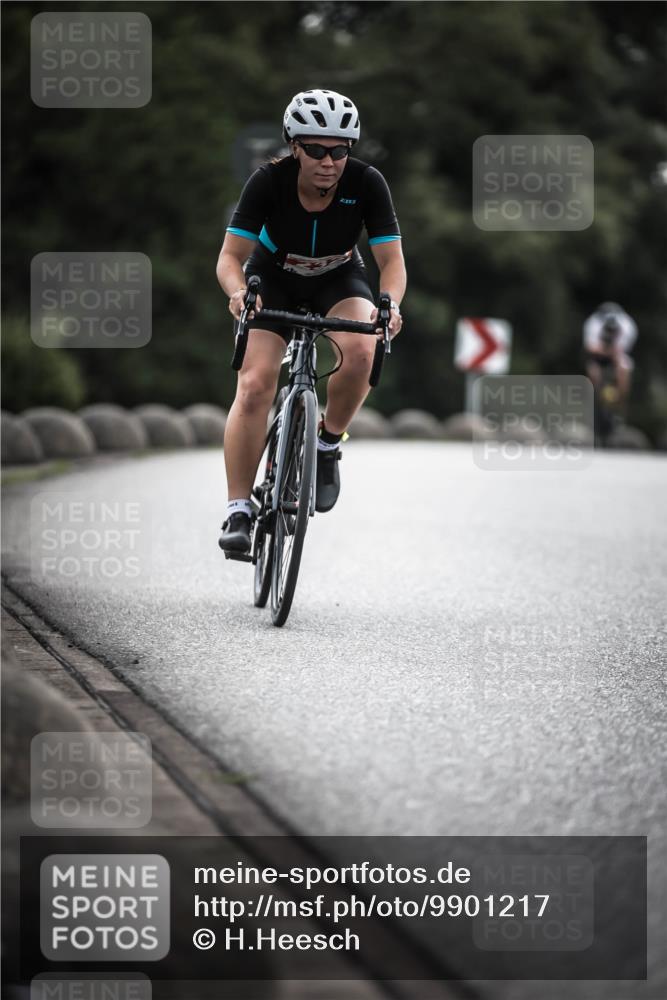 21.06.2026 - 29. Vierlanden-Triathlon H.Heesch http://msf.ph/oto/9901217 21.06.2026 09:30:07 Radfahren 59, 119, 163, 174, 232, 276 meine-sportfotos.de