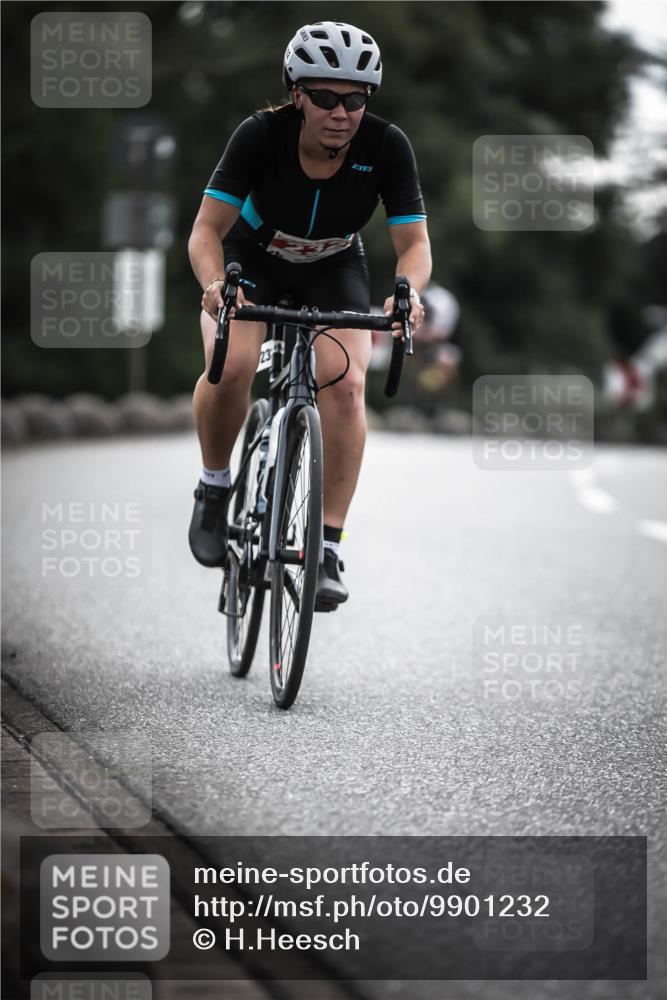 21.06.2026 - 29. Vierlanden-Triathlon H.Heesch http://msf.ph/oto/9901232 21.06.2026 09:30:07 Radfahren 59, 119, 163, 174, 232, 276 meine-sportfotos.de