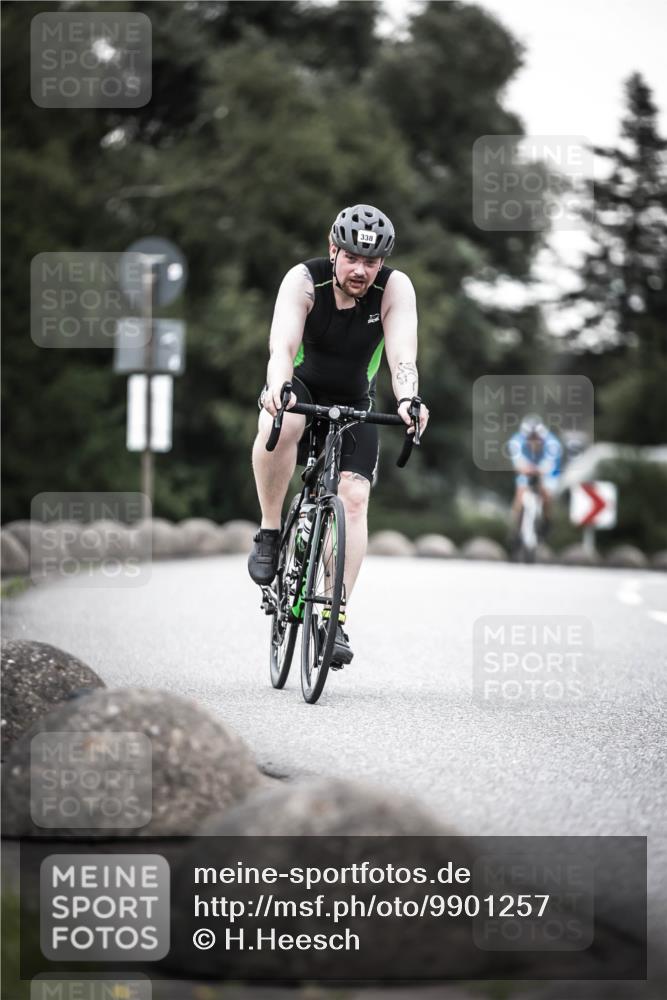 21.06.2026 - 29. Vierlanden-Triathlon H.Heesch http://msf.ph/oto/9901257 21.06.2026 10:11:25 Radfahren 139, 296, 338 meine-sportfotos.de