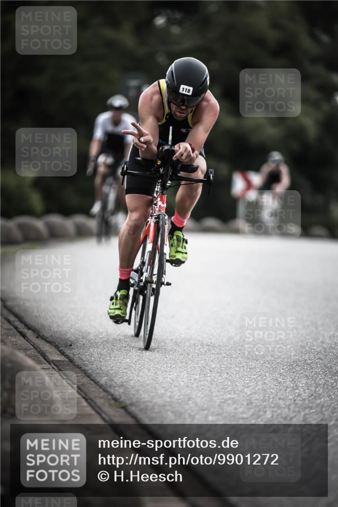 21.06.2026 - 29. Vierlanden-Triathlon H.Heesch http://msf.ph/oto/9901272 21.06.2026 09:30:19 Radfahren 80, 118, 133, 246 meine-sportfotos.de