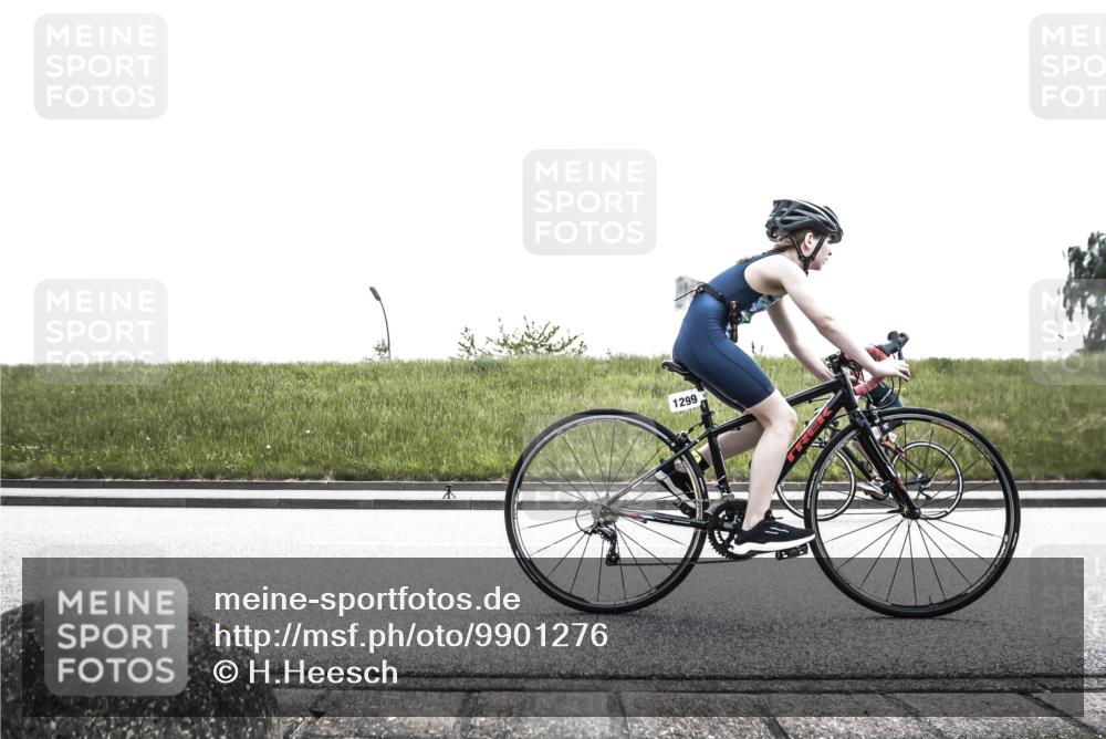 21.06.2026 - 29. Vierlanden-Triathlon H.Heesch http://msf.ph/oto/9901276 21.06.2026 14:56:28 Radfahren 1296, 1299, 1300, 1312, 1330, 1333 meine-sportfotos.de