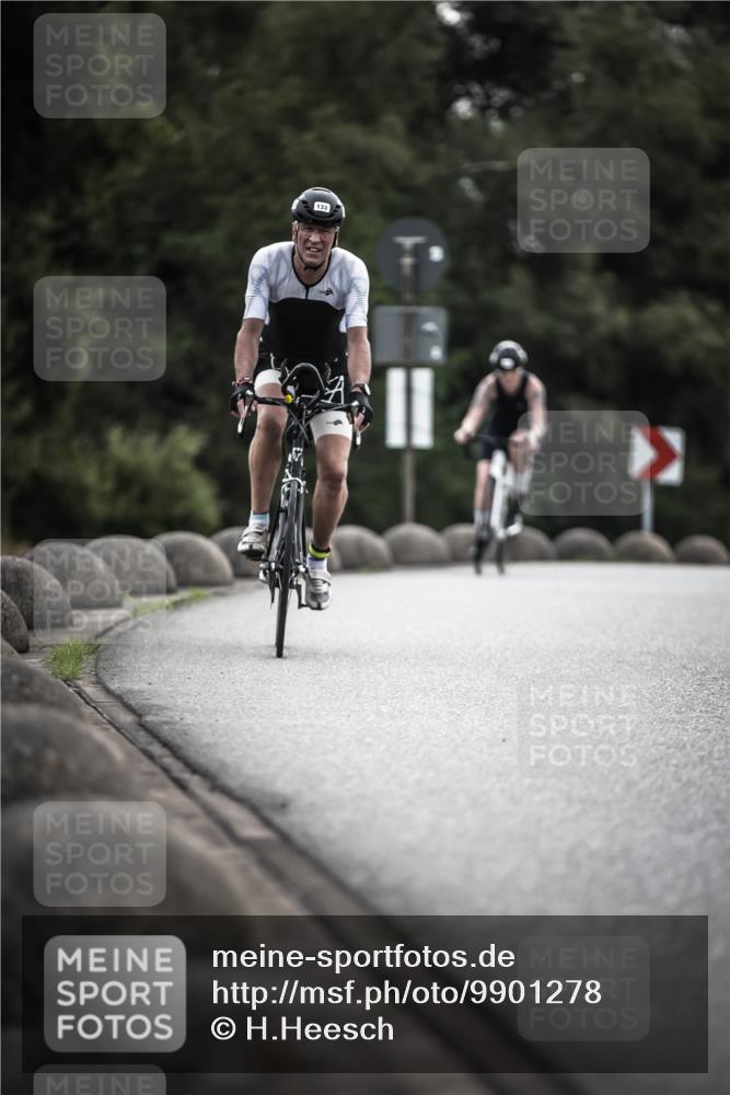 21.06.2026 - 29. Vierlanden-Triathlon H.Heesch http://msf.ph/oto/9901278 21.06.2026 09:30:20 Radfahren 80, 118, 133, 246 meine-sportfotos.de