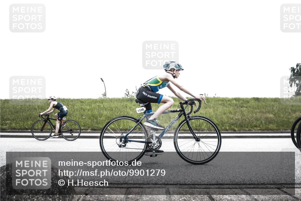 21.06.2026 - 29. Vierlanden-Triathlon H.Heesch http://msf.ph/oto/9901279 21.06.2026 14:56:29 Radfahren 1296, 1299, 1300, 1312, 1330, 1333 meine-sportfotos.de