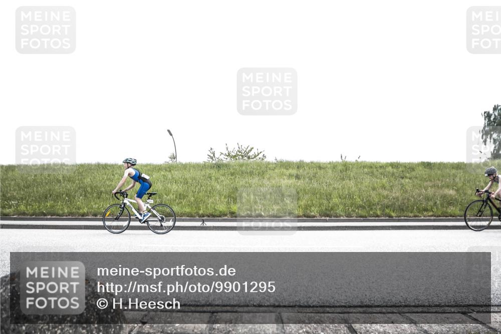 21.06.2026 - 29. Vierlanden-Triathlon H.Heesch http://msf.ph/oto/9901295 21.06.2026 14:56:36 Radfahren 1313, 1324 meine-sportfotos.de