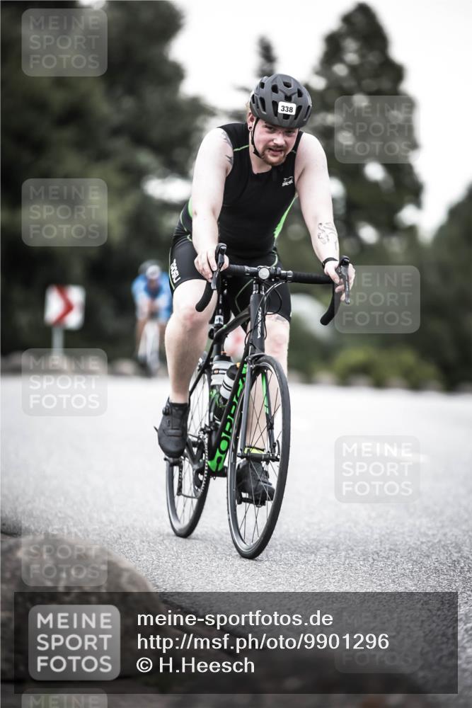 21.06.2026 - 29. Vierlanden-Triathlon H.Heesch http://msf.ph/oto/9901296 21.06.2026 10:11:25 Radfahren 139, 296, 338 meine-sportfotos.de