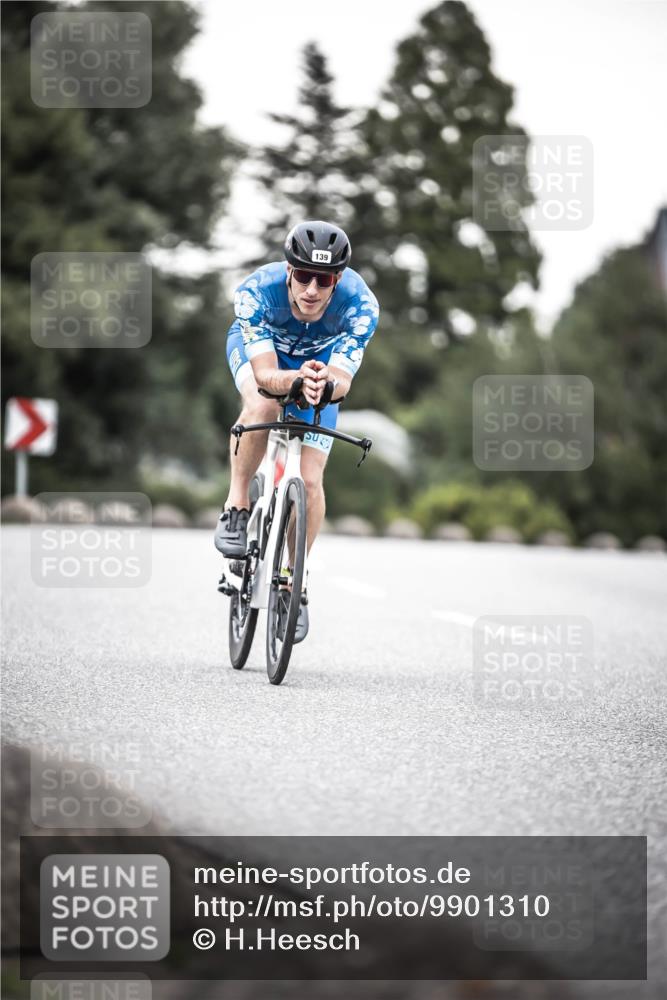 21.06.2026 - 29. Vierlanden-Triathlon H.Heesch http://msf.ph/oto/9901310 21.06.2026 10:11:29 Radfahren 139, 198, 296, 338 meine-sportfotos.de