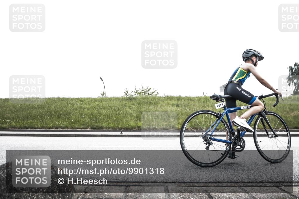 21.06.2026 - 29. Vierlanden-Triathlon H.Heesch http://msf.ph/oto/9901318 21.06.2026 14:56:45 Radfahren 1313, 1325 meine-sportfotos.de