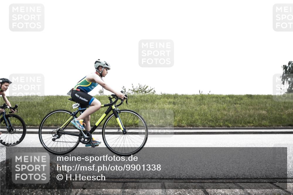 21.06.2026 - 29. Vierlanden-Triathlon H.Heesch http://msf.ph/oto/9901338 21.06.2026 14:57:05 Radfahren 1302, 1322, 1334 meine-sportfotos.de