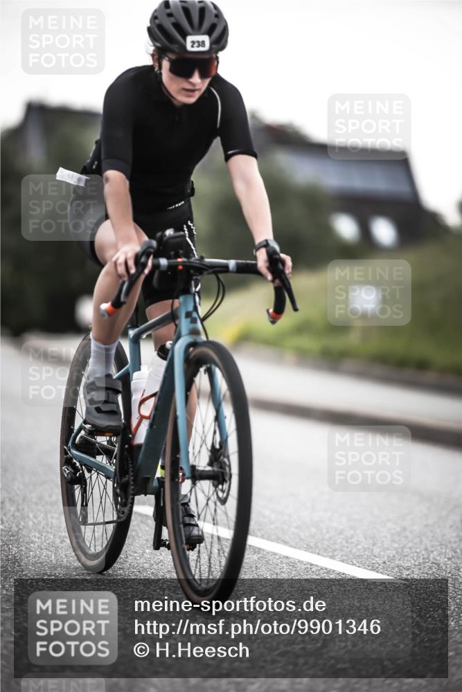 21.06.2026 - 29. Vierlanden-Triathlon H.Heesch http://msf.ph/oto/9901346 21.06.2026 09:30:56 Radfahren 238 meine-sportfotos.de