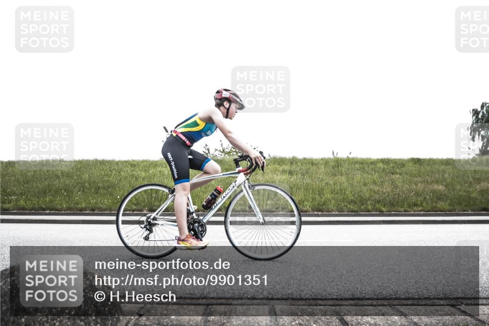 21.06.2026 - 29. Vierlanden-Triathlon H.Heesch http://msf.ph/oto/9901351 21.06.2026 14:57:08 Radfahren 1302, 1322, 1334 meine-sportfotos.de