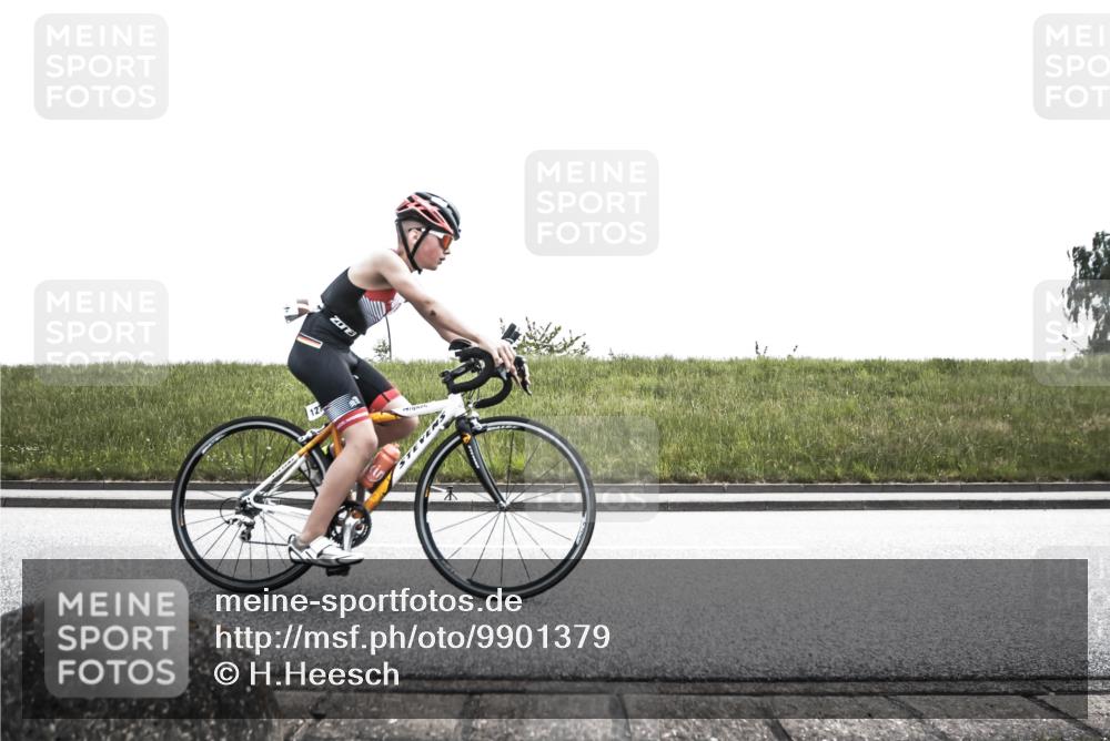 21.06.2026 - 29. Vierlanden-Triathlon H.Heesch http://msf.ph/oto/9901379 21.06.2026 14:57:36 Radfahren  meine-sportfotos.de