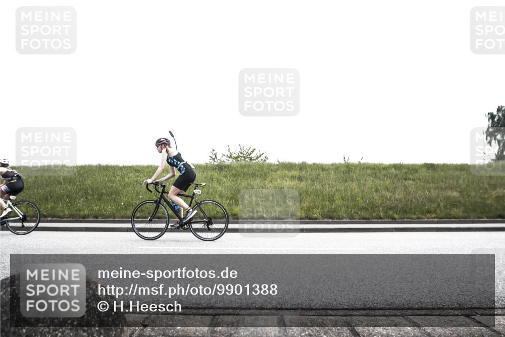 21.06.2026 - 29. Vierlanden-Triathlon H.Heesch http://msf.ph/oto/9901388 21.06.2026 14:57:50 Radfahren 1305 meine-sportfotos.de