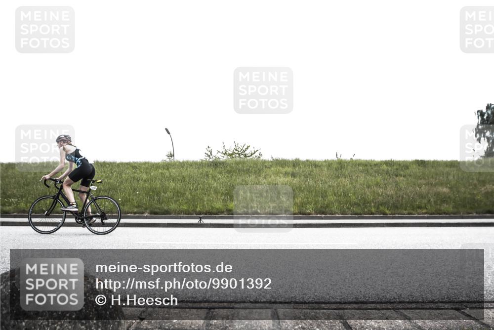 21.06.2026 - 29. Vierlanden-Triathlon H.Heesch http://msf.ph/oto/9901392 21.06.2026 14:57:51 Radfahren 1305 meine-sportfotos.de