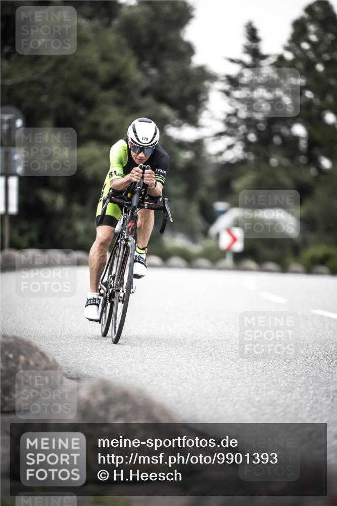 21.06.2026 - 29. Vierlanden-Triathlon H.Heesch http://msf.ph/oto/9901393 21.06.2026 10:11:41 Radfahren 100, 179, 420, 437, 1353 meine-sportfotos.de