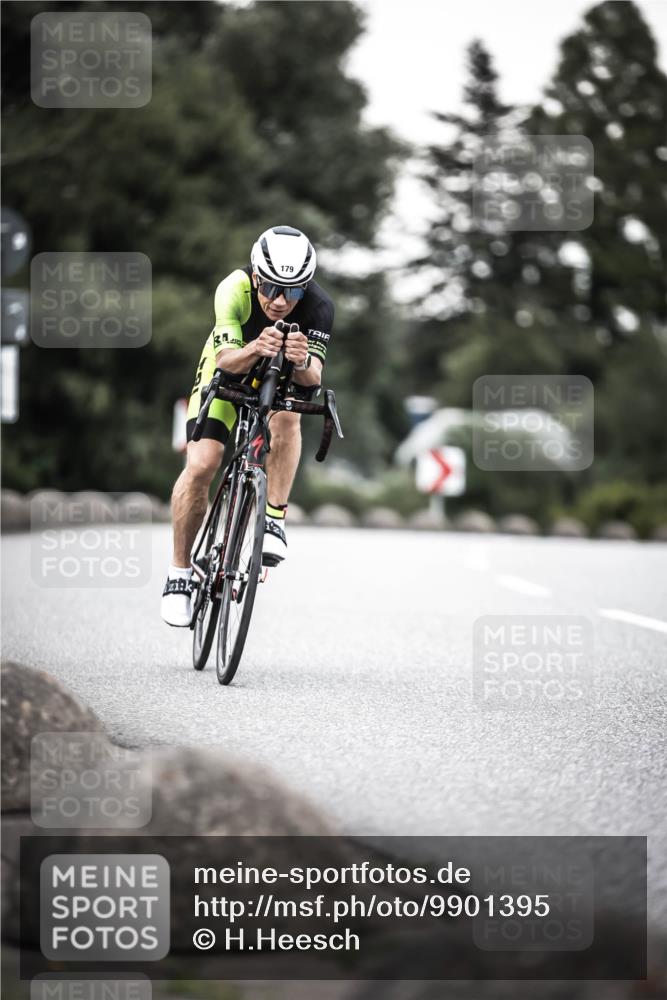21.06.2026 - 29. Vierlanden-Triathlon H.Heesch http://msf.ph/oto/9901395 21.06.2026 10:11:41 Radfahren 100, 179, 420, 437, 1353 meine-sportfotos.de