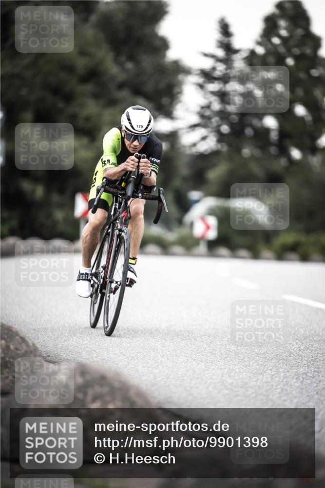 21.06.2026 - 29. Vierlanden-Triathlon H.Heesch http://msf.ph/oto/9901398 21.06.2026 10:11:41 Radfahren 100, 179, 420, 437, 1353 meine-sportfotos.de