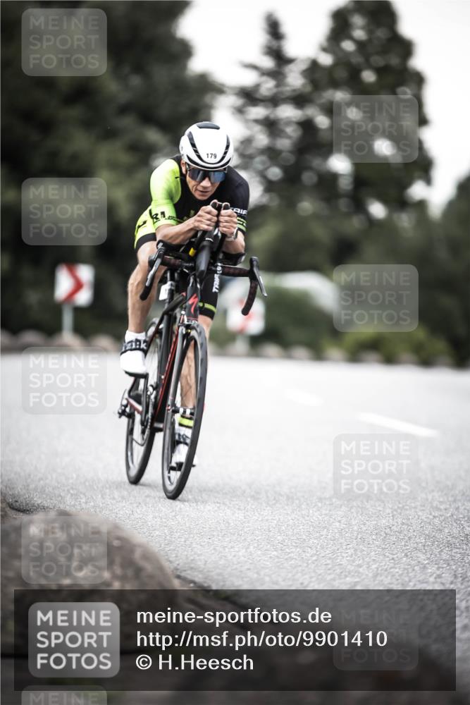 21.06.2026 - 29. Vierlanden-Triathlon H.Heesch http://msf.ph/oto/9901410 21.06.2026 10:11:42 Radfahren 100, 179, 1353 meine-sportfotos.de