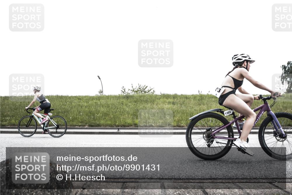 21.06.2026 - 29. Vierlanden-Triathlon H.Heesch http://msf.ph/oto/9901431 21.06.2026 14:58:17 Radfahren 1303 meine-sportfotos.de