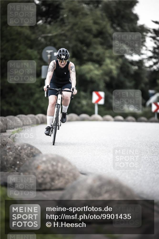 21.06.2026 - 29. Vierlanden-Triathlon H.Heesch http://msf.ph/oto/9901435 21.06.2026 10:11:50 Radfahren 47, 161, 246, 414 meine-sportfotos.de