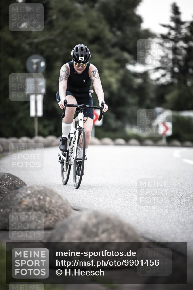 21.06.2026 - 29. Vierlanden-Triathlon H.Heesch http://msf.ph/oto/9901456 21.06.2026 10:11:50 Radfahren 47, 161, 246, 414 meine-sportfotos.de