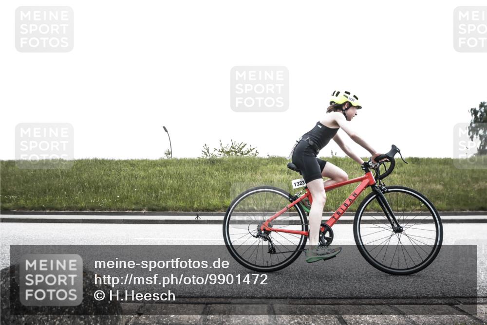 21.06.2026 - 29. Vierlanden-Triathlon H.Heesch http://msf.ph/oto/9901472 21.06.2026 14:59:06 Radfahren 1323 meine-sportfotos.de