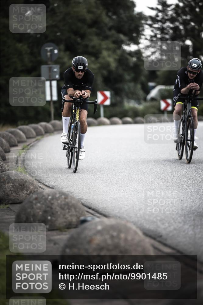 21.06.2026 - 29. Vierlanden-Triathlon H.Heesch http://msf.ph/oto/9901485 21.06.2026 09:33:56 Radfahren 40, 47, 96, 101, 153, 187 meine-sportfotos.de