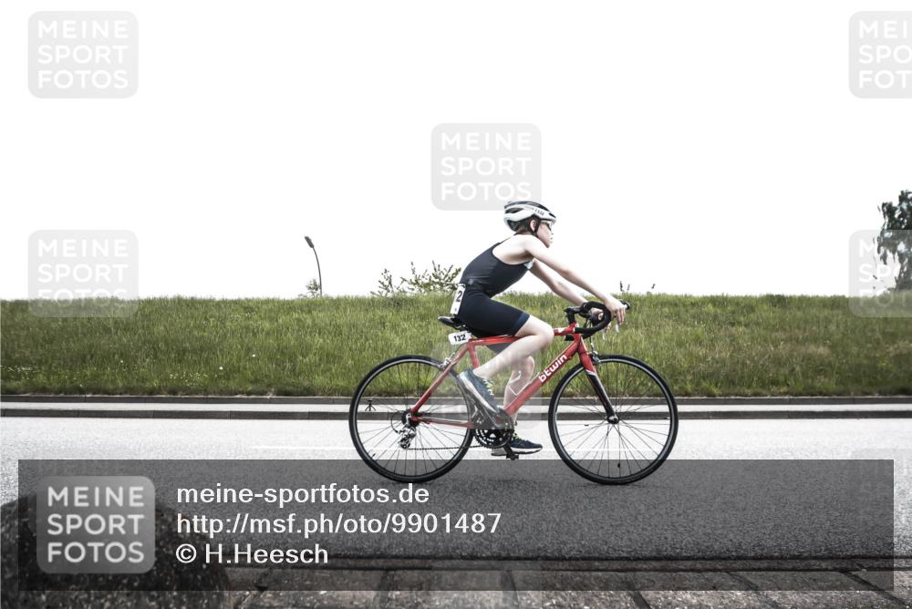 21.06.2026 - 29. Vierlanden-Triathlon H.Heesch http://msf.ph/oto/9901487 21.06.2026 14:59:15 Radfahren 1311, 1332 meine-sportfotos.de