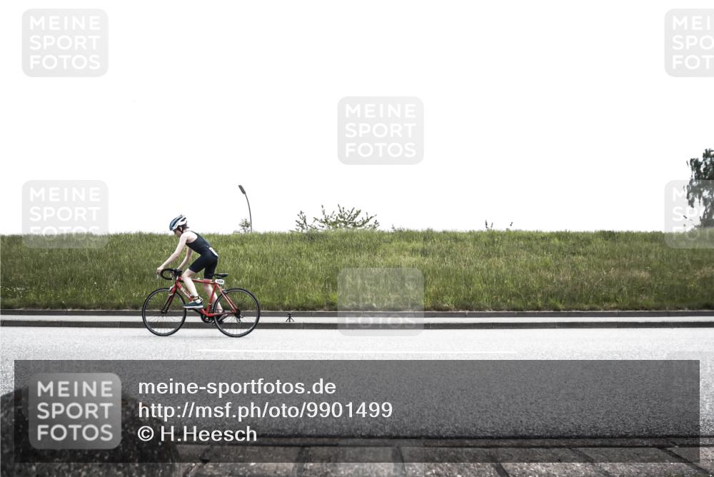 21.06.2026 - 29. Vierlanden-Triathlon H.Heesch http://msf.ph/oto/9901499 21.06.2026 14:59:24 Radfahren 1306 meine-sportfotos.de